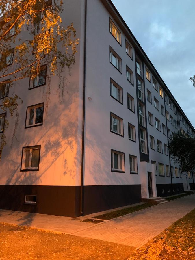 Uus 13B, Beautiful 3-Bedroom Apartment - 3 Big Beds Tartu Eksteriør bilde