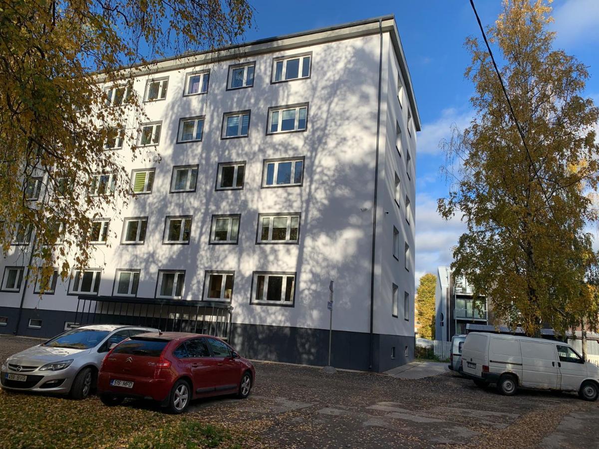 Uus 13B, Beautiful 3-Bedroom Apartment - 3 Big Beds Tartu Eksteriør bilde